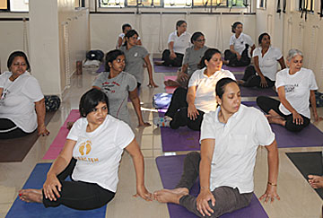 Offline Yog Classes